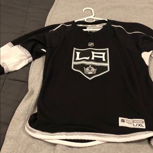 LA Kings jersey Youth L/XL fits like men’s Medium
